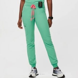 FIGS - Zamora Jogger - Surgical Green - NWT